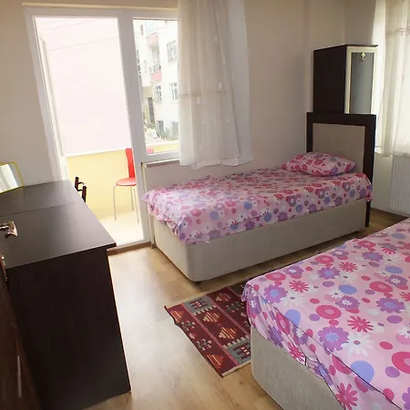 Menekşe 1 Apart Otel Trabzon