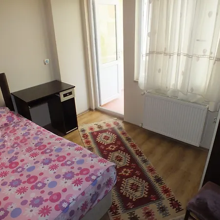 Apart Otel Menekşe 1